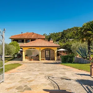 https://casa-vacanze-ester.hotelitalianriviera.com